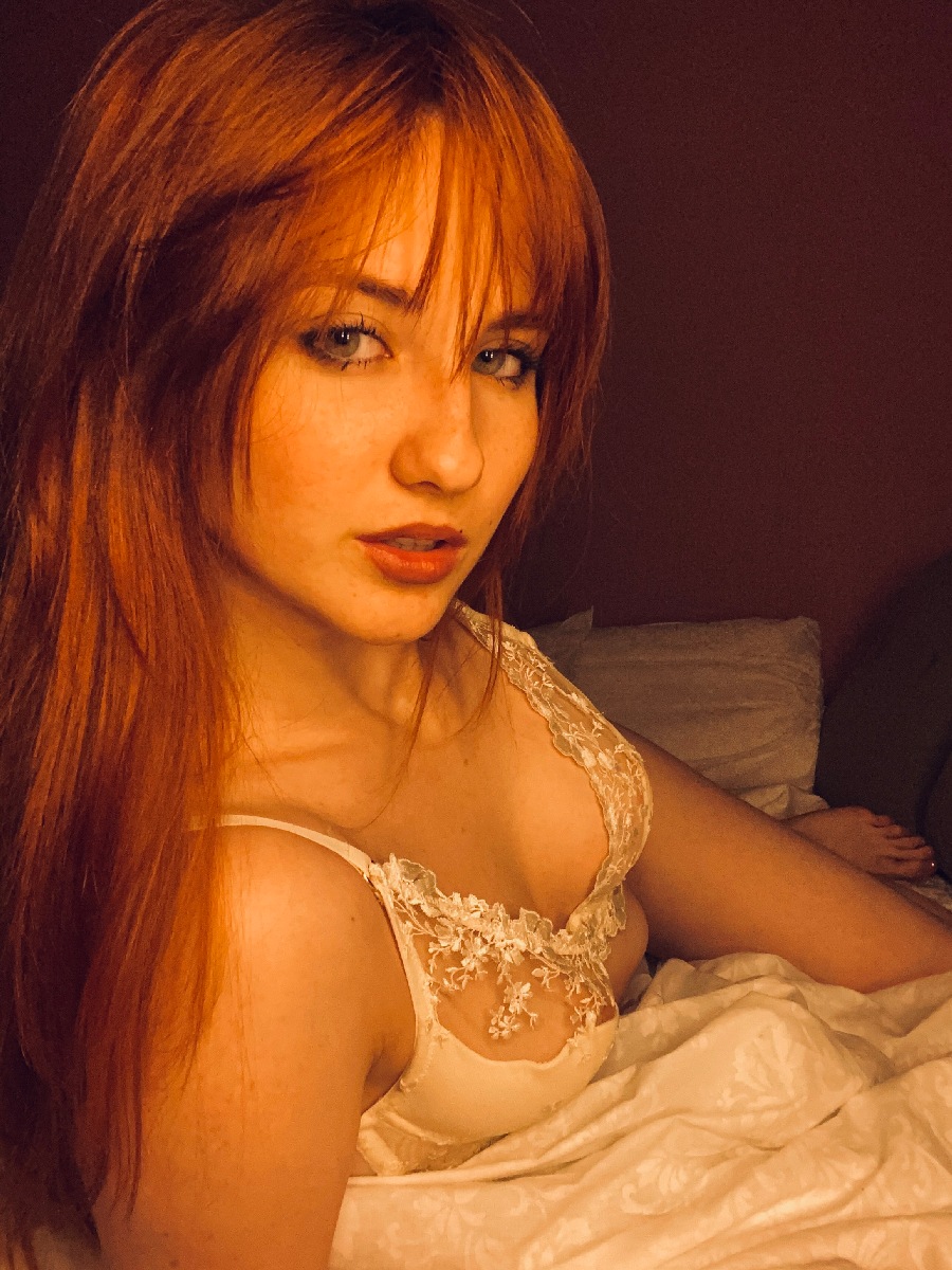 A playful frame from Nata — online in Virginia Beach