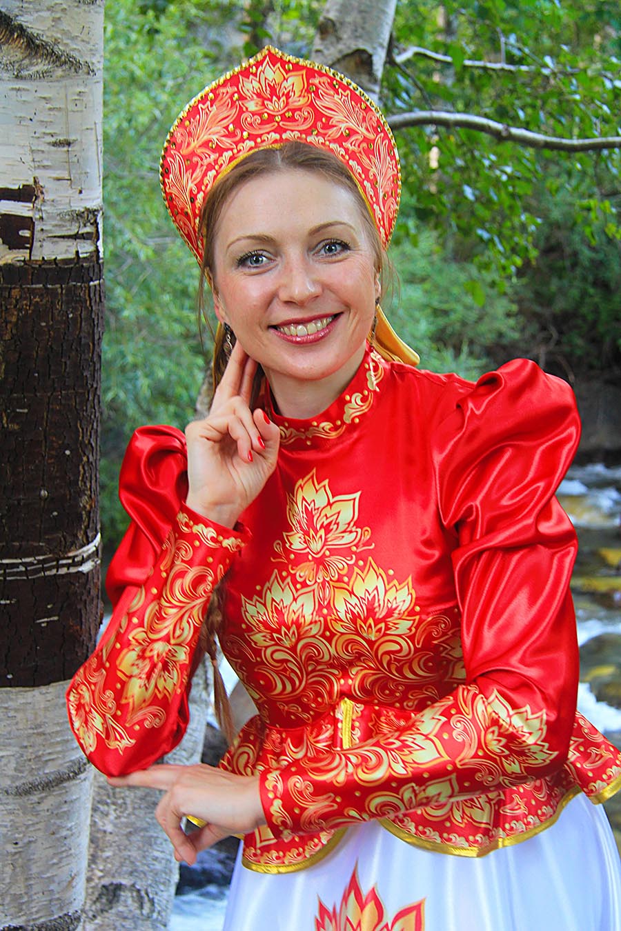 Women in Slavic costumes in Virginia Beach