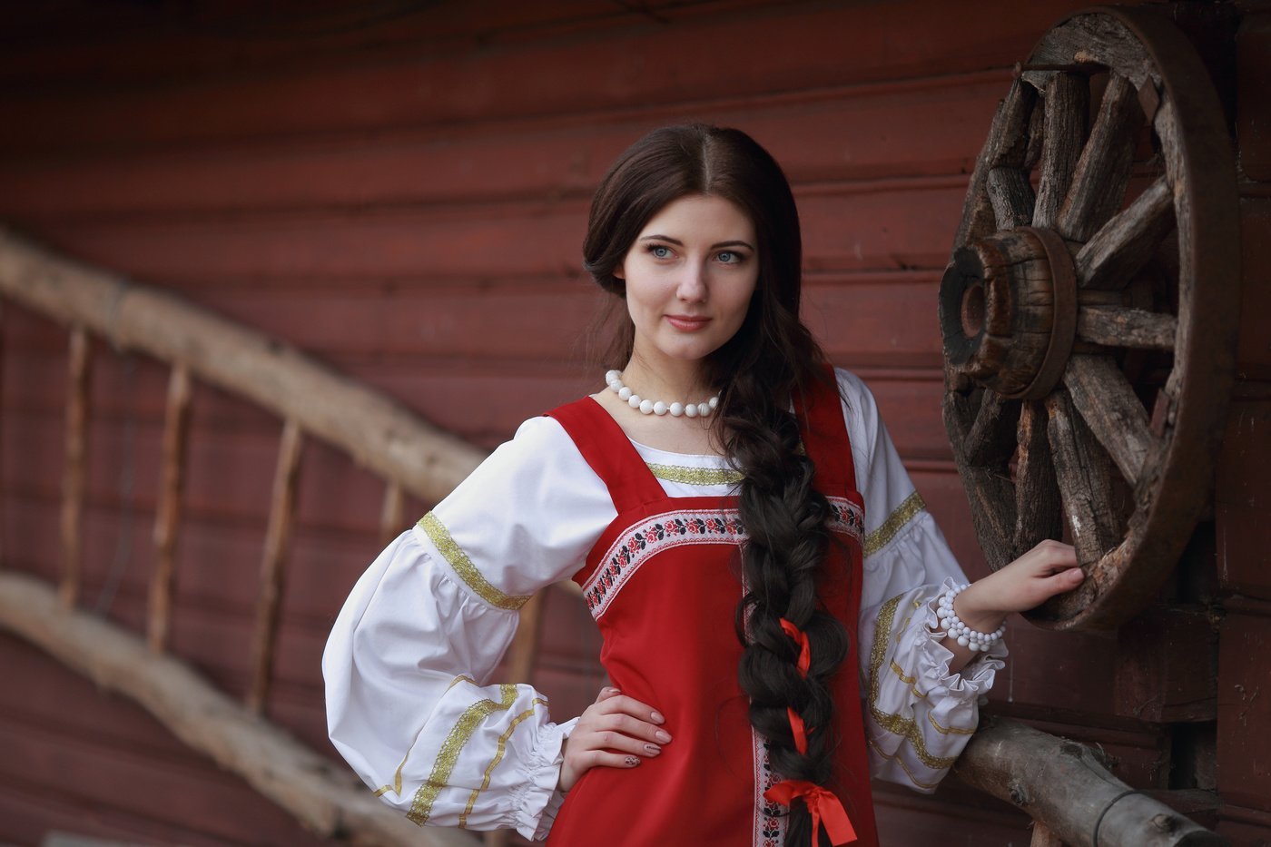 Girls in Slavic costumes in Virginia Beach