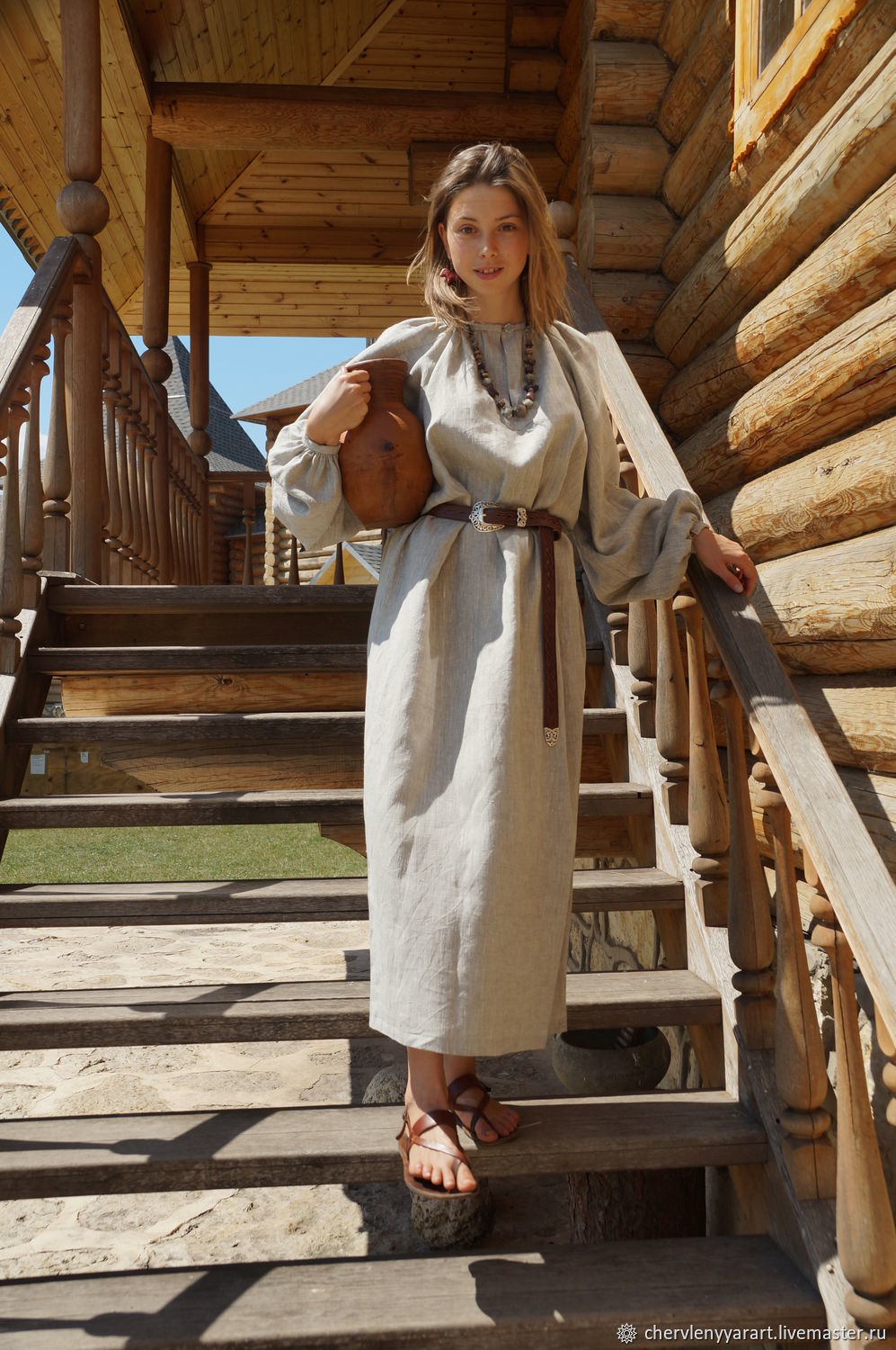 Girls in Slavic costumes in Virginia Beach